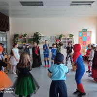 hdimg4393830246077e57fa91d16a462304