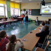 hdimg3fcf3947eaa7318263f85c856dbc2a